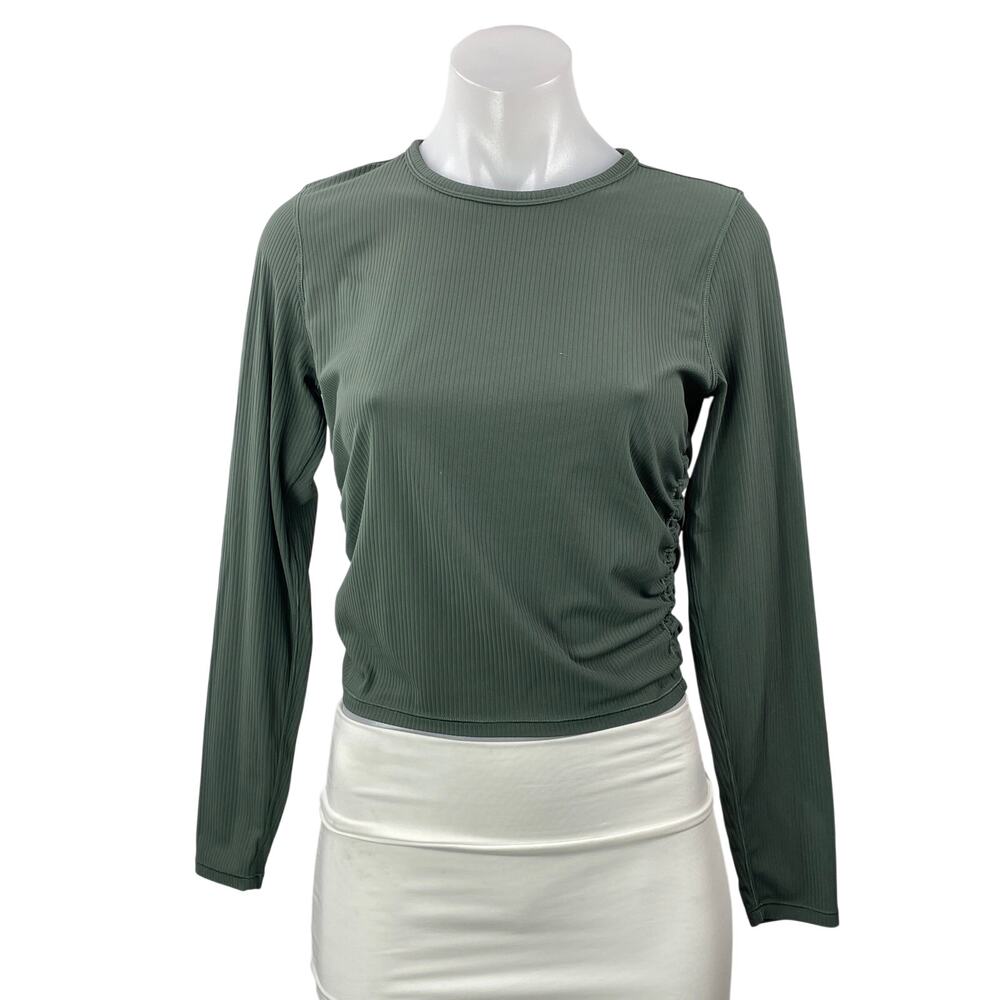 Lululemon Women's Green Ribbed Knit Long Sleeve Crew Athletic Crop Top Size M